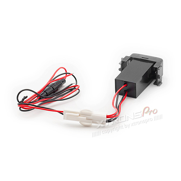Nissan 1 Port USB Charger with Digital Voltmeter | ICE/ACS/17-306, image 1 of 2